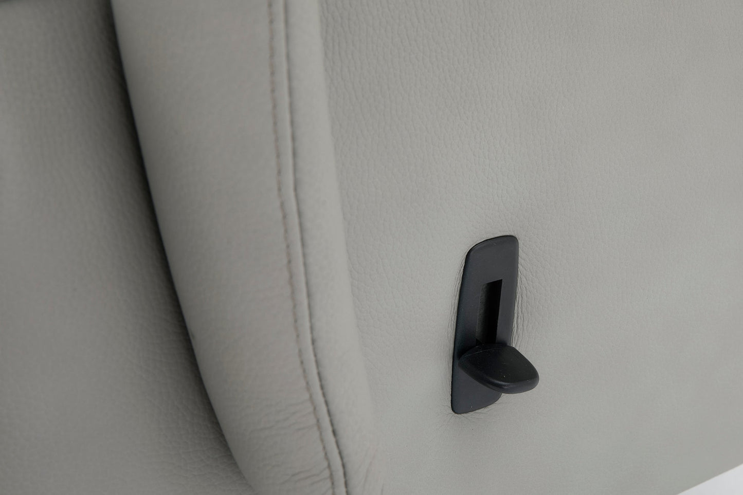 Leder Relaxsessel MRS 1060 3 Motoren Herz-Waage und Lift UP Funktion - Relaxsessel von meinRelaxsessel.de - 5 Jahre Garantie auf Relaxsessel GESCHENKT! Kaufe jetzt bei meinRelaxsessel.de