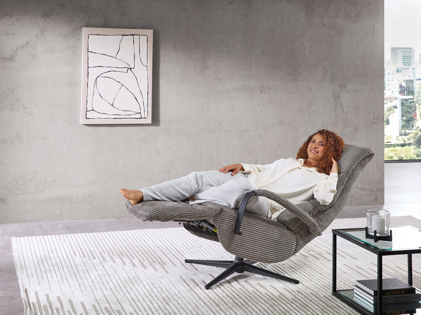 Relaxsessel mit Motor "MRS 705" mit Liegeposition und Kopfteilverstellung Trendstoff Cord grau