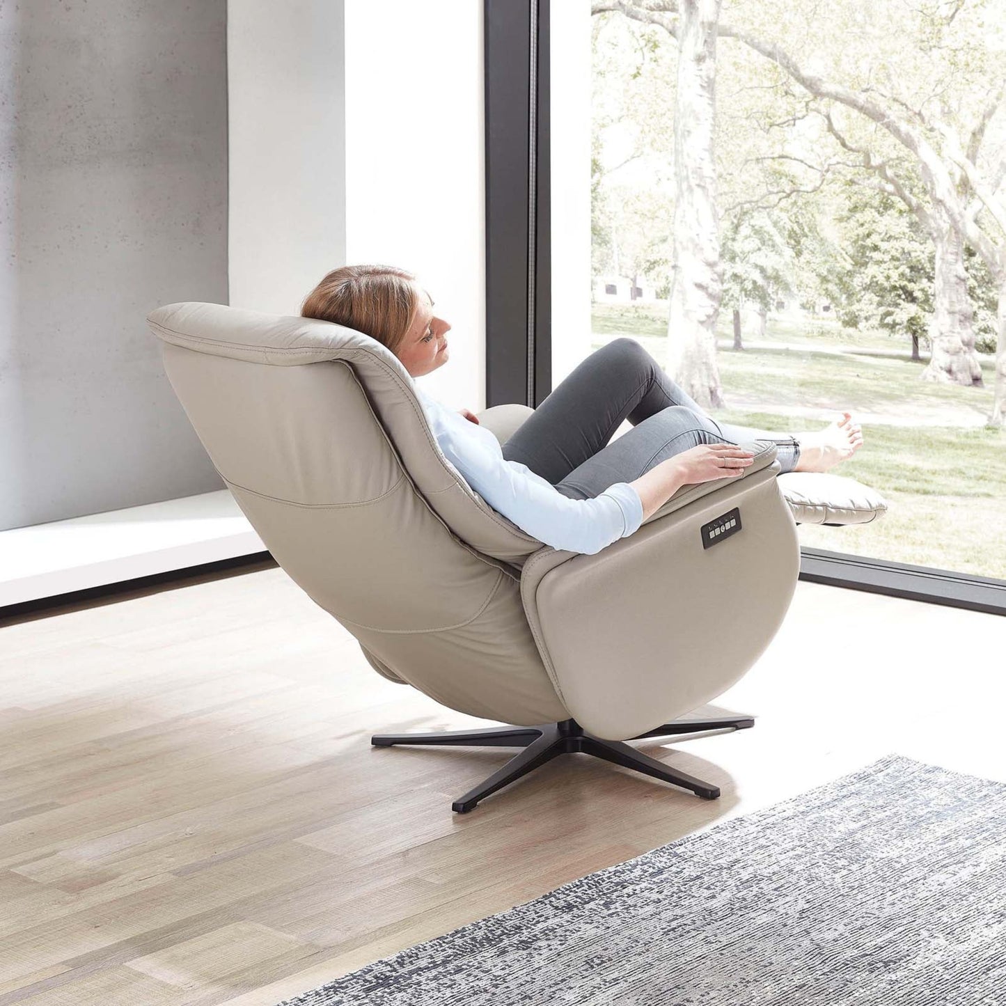Elektrisch verstellbarer Relaxsessel "MRS 910" - von meinRelaxsessel.de - 5 Jahre Garantie auf Relaxsessel GESCHENKT! Kaufe jetzt bei meinRelaxsessel.de
